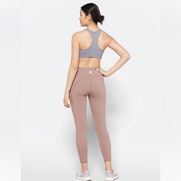 Vuori Women's Leggings in Mauve - Picture 7 of 7
